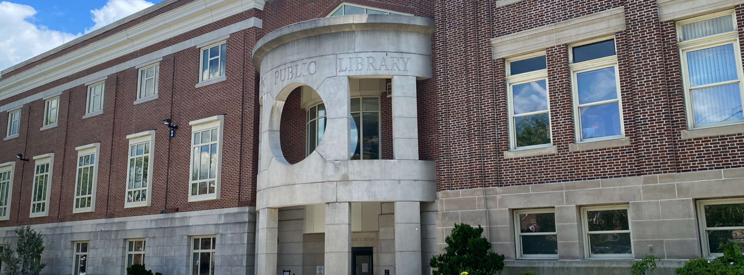 Slideshow White Avenue